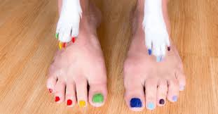 people are getting matching pedicures