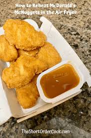 how to reheat mcdonald s mcnuggets in
