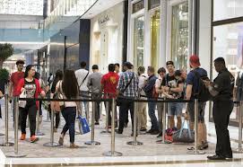 crowds queue overnight in dubai mall