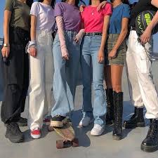 The 90s were all about expression. 90s Vintage Alternative On Instagram Q A 90svintagealternative Aesthetic Instagram 90er Jahre Outfit Outfit 90er Outfit