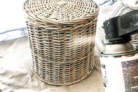 painting wicker baskets from the thrift