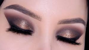 glamorous bronze smokey eye look