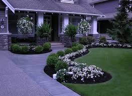 10 Front Yard Landscaping Ideas For