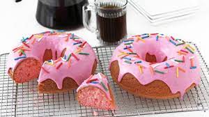Pink Donut Cake gambar png
