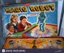 The Amazing Magic Robot (3rd Edition) board game. Dated 20th Century Stock  Photo - Alamy