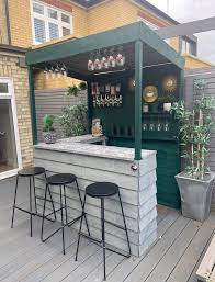 Outdoor Bar Ideas For This Summer