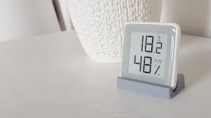 Die relative luftfeuchtigkeit im schlafzimmer sollte, bei einer raumtemperatur von 17 bis maximal 20 grad, zwischen 40 und 60 prozent liegen. Temperatur Luftfeuchtigkeit Im Schlafzimmer Wie Im Schlaf De