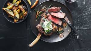 Generously season with at least 2 teaspoons each salt and pepper. 15 Recipes For The Ultimate Christmas Steak Dinner