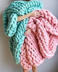 Оригинално, красиво и празнично плетено одеяло. Pleteno Odeyalo Ot Merino Vlna Welove