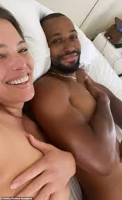 Ashley Graham and husband Justin Ervin enjoy a lazy Sunday naked in bed  together | Daily Mail Online