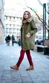 ✔ free edgier outfits like leather jackets also pair well with chelsea boots for women. Brown Chelsea Boots With Parka Outfits For Women 2 Ideas Outfits Lookastic