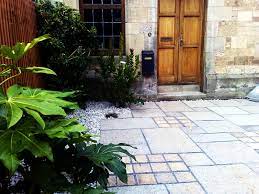 Sandstone Paving With Stone Setts The
