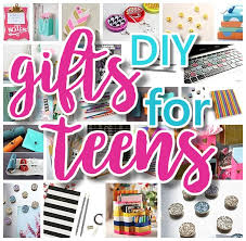 Get in the holiday shopping spirit with spectacular gifts that'll have everyone feeling festive. The Best Diy Gifts For Teens Tweens And Best Friends Easy Unique And Cheap Handmade Christmas Or Birthday Present Ideas To Make For You And Your Bffs Dreaming In Diy