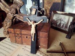 Vintage Wooden Wall Cross Crucifix