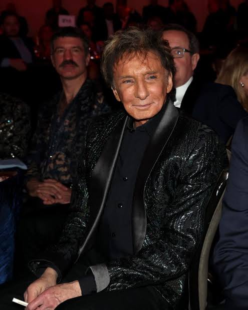 Barry Manilow postpones Las Vegas concerts after lung cancer surgery