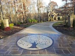 concrete driveway cost how much is a