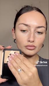 how to achieve cloud skin makeup