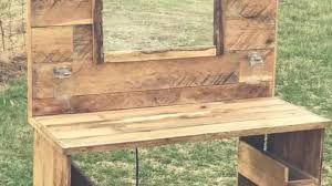 rustic lit pallet makeup vanity 1001