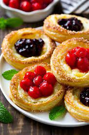 Puff Pastry With Fruit And Cream Cheese gambar png