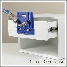 how to use a kreg cabinet hardware jig