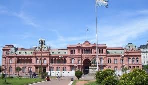 Banco Central da Argentina aumenta sua taxa de <b>juros</b> para 52%