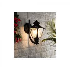Traditional Exterior Wall Light With