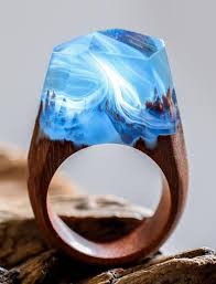 Today i'm making a glowing secret wood inspired ring using maple, resin, flowers, and pigment! Nature Ring Collection Secret Woods