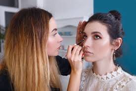 make up artist how to enter the job