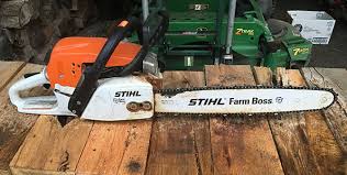 Each manufacturers tools offer their own drawbacks and benefits, so before you choose your tool you need to consider the task. Stihl Ms 271 Farm Boss Vs Husqvarna 450 Rancher 2021
