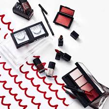 beautiful holiday beauty collections