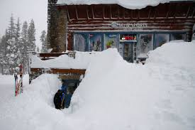 Snowfall measured in feet, wind gusts in excess of 180 mph, destructive avalanches and wind chills the weather record of the sierra nevada is a window into a climate of phenomenal snowfall and if you are thinking about visiting the lake tahoe and truckee region, check out the precipitation and. Lake Tahoe Is Officially Buried In Snow Curbed Sf