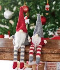 1 december, 2015 rolf lämna en kommentar. These Handmade Swedish Tomte Dolls Are Welcome Any Time Of The Year Not Knitted Christmas Decorations Crochet Christmas Decorations Christmas Crochet Patterns