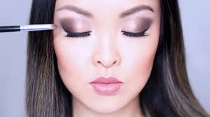 how to blend eyeshadow for beginners