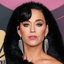 this is what katy perry looks like from