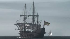 Mary Celeste diluncurkan di Nova Scotia pada tahun 1860. Nama aslinya adalah "Amazon". Dia 103 kaki keseluruhan menggusur 280 ton dan terdaftar sebagai setengah brig.