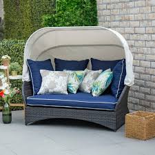 51 Outdoor Daybeds For Indulgent