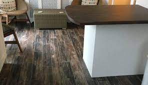 wood laminate flooring kitchen