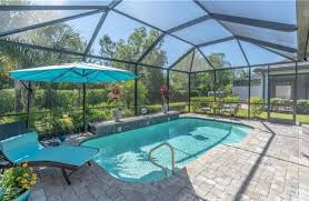 houses for with pool in naples fl