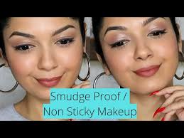 smudge proof non sticky makeup