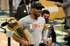 Giannis antetokounmpo was still living the dream roughly 12 hours after capturing his first nba championship, and the milwaukee bucks star found a great way to celebrate with some fans. 461lirlxxifs0m