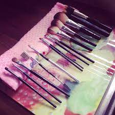 how to clean your makeup brushes with