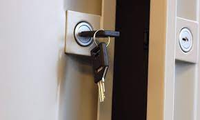 how to lock cabinet doors using a