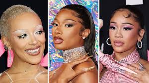 the best beauty looks at the 2023 vmas