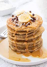 healthy banana pancakes with protein