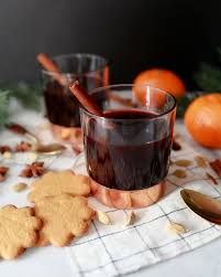 glogg traditional swedish mulled wine