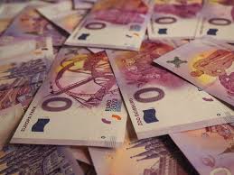 Für die zahlung mit münzgeld dürfen händler übrigens eine eindeutige grenze festlegen: Euro Souvenir Konzept Uroschein Souvenir