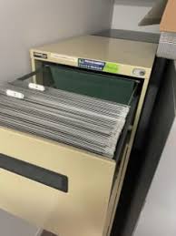 4 drawer filing cabinet 5 available 3 x