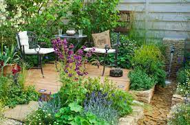 How To Maximize Small Garden Spaces