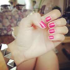 bethany mota hot pink nails steal her