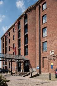 review of holiday inn express liverpool